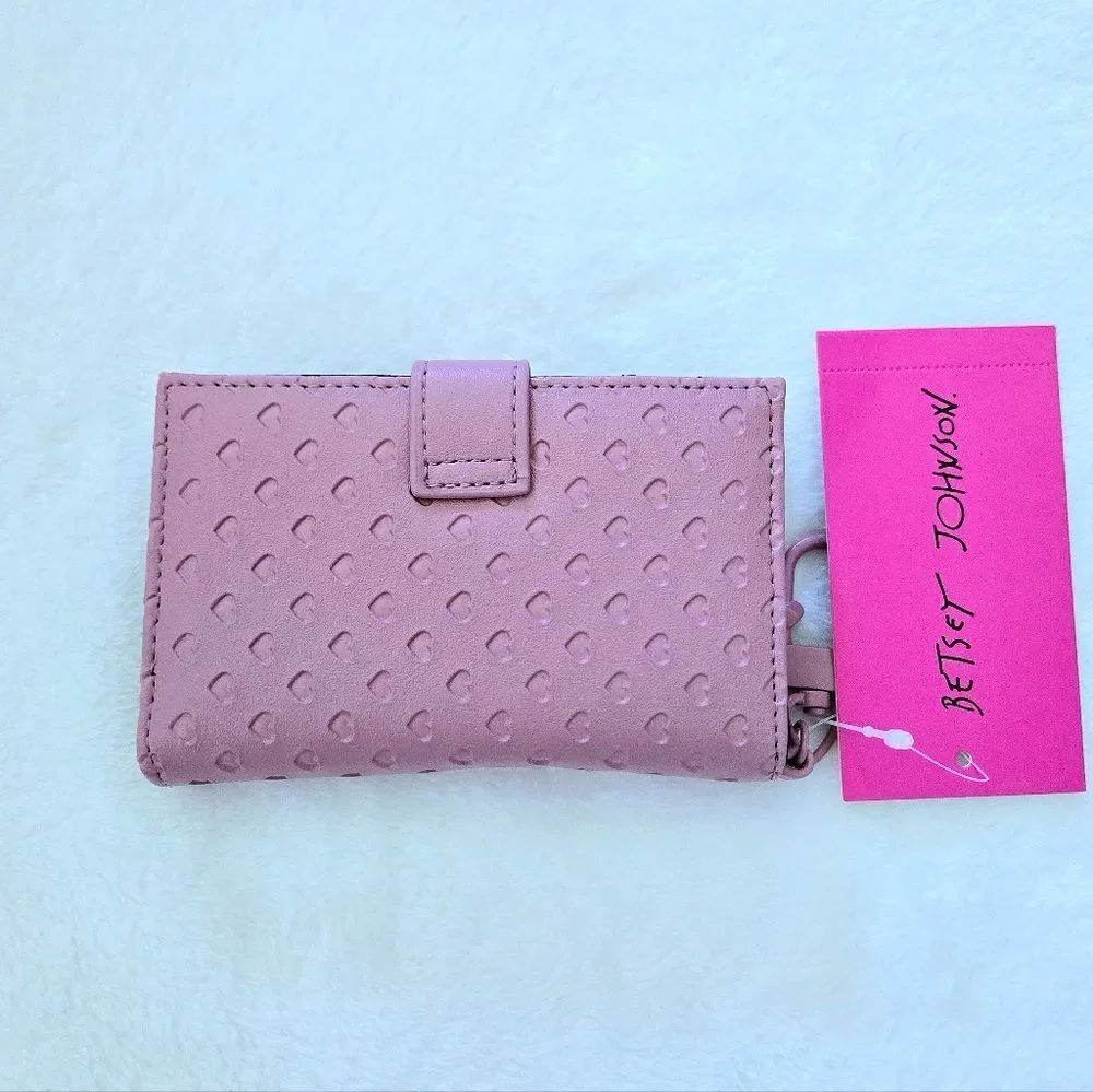 Betsey Johnson 